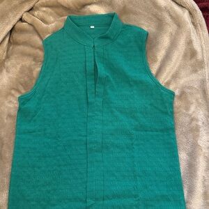 Sleeveless Green Textured Shell Top